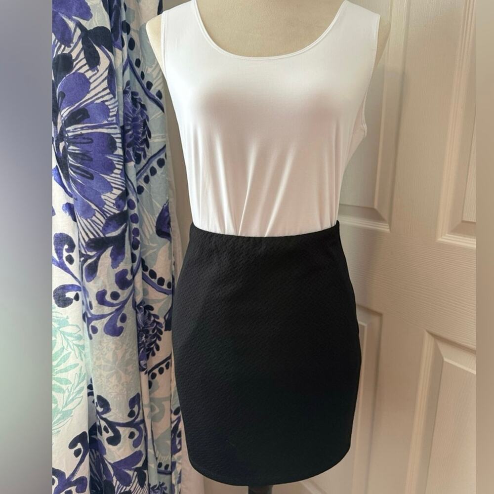 Xhilaration Black Mini Skirt Size S‎